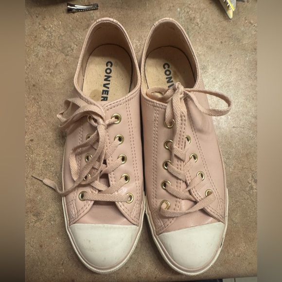 Ladies Leather converse - Picture 4 of 4